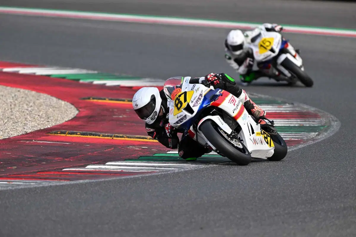 Michel Agazzi conquista il titolo della Pro Honda CBR600RR Cup by Improve 2025 (5)