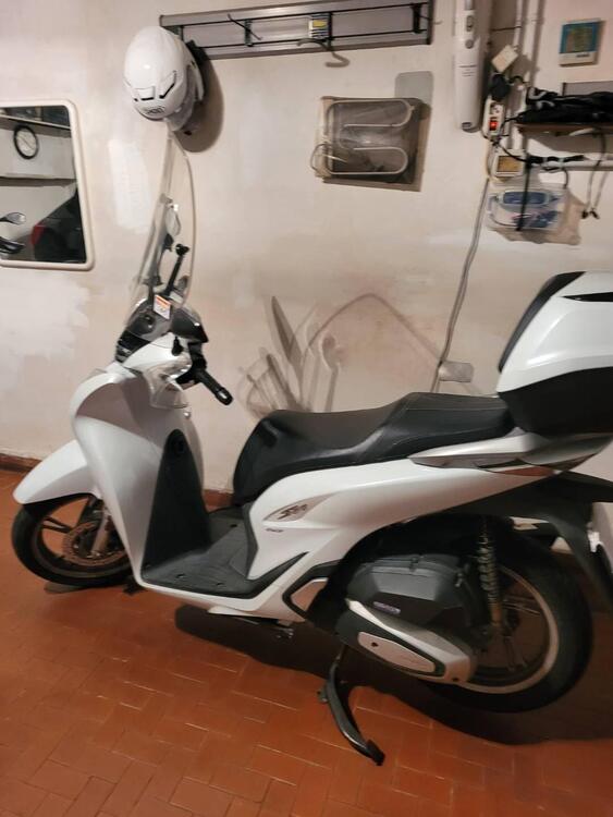 Honda SH 150i (2020 - 23) (2)