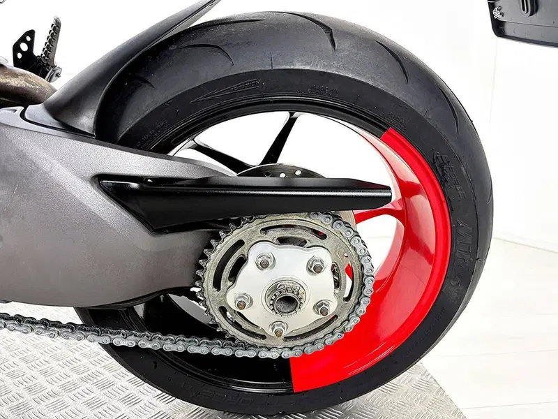 Ducati Hypermotard 950 RVE (2022 - 25) (18)