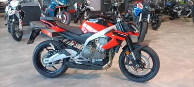 Aprilia Tuono 457 (2025 - 26) usata