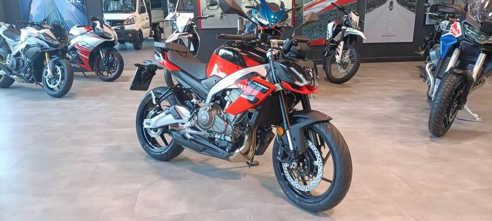 Aprilia Tuono 457 (2025) (2)