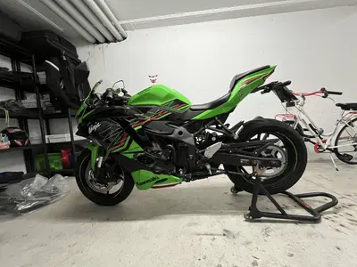 Kawasaki Ninja ZX-4RR (2024 - 26) usata