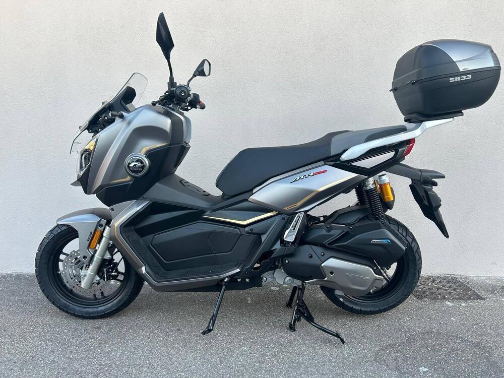 QJ Motor ATR 125 (2025) (2)