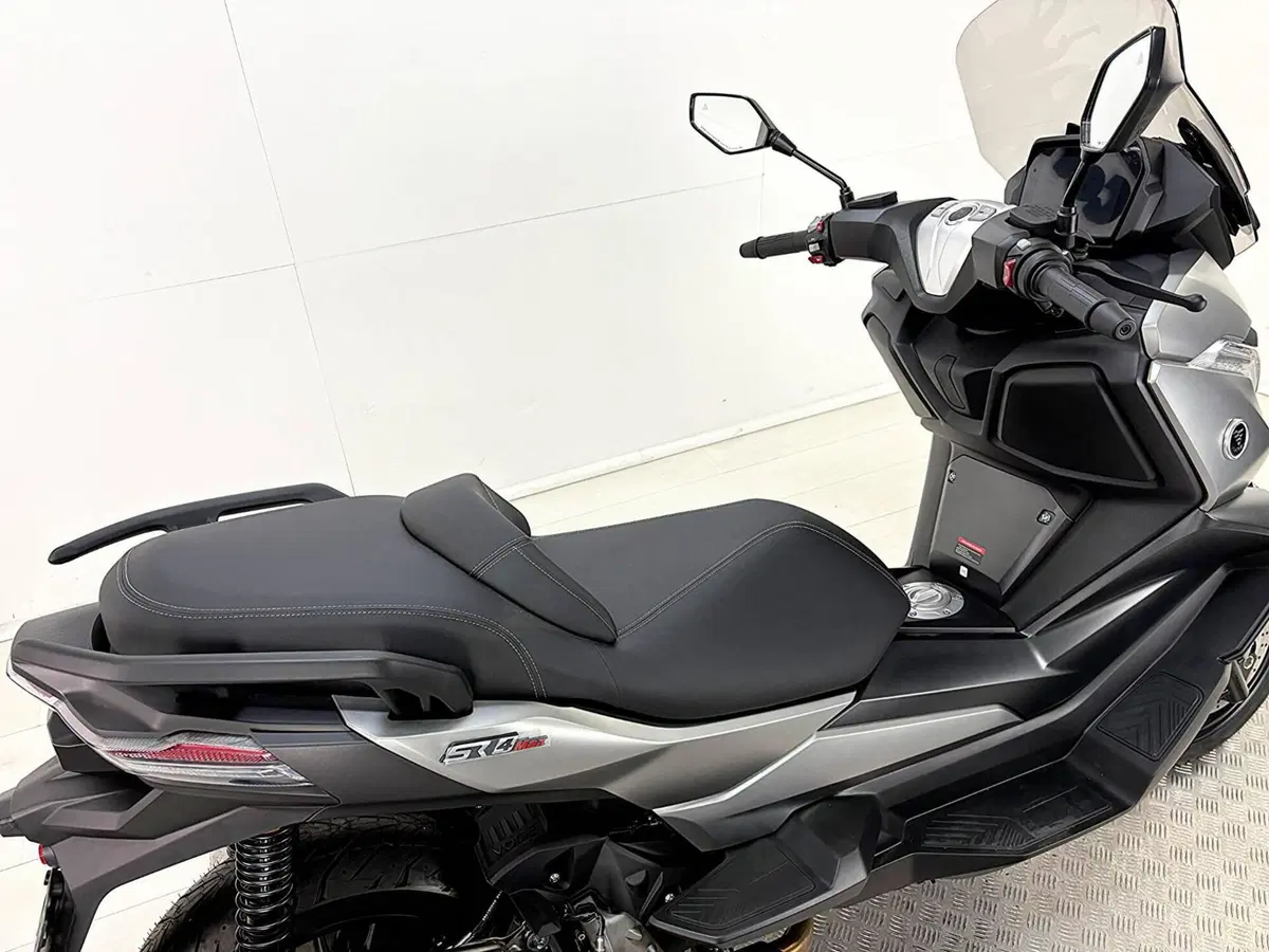 Voge Sfida SR4 MAX (2024 - 26) (10)