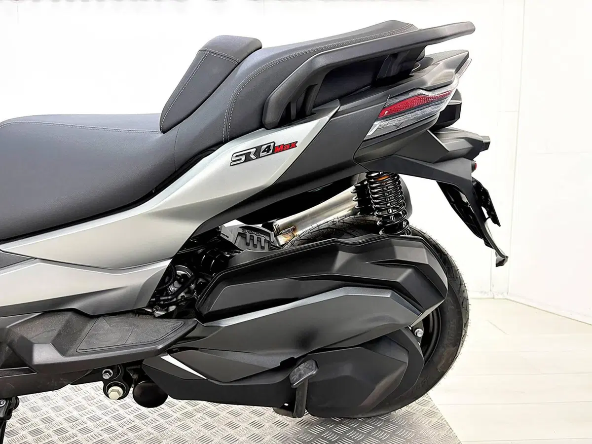 Voge Sfida SR4 MAX (2024 - 26) (15)