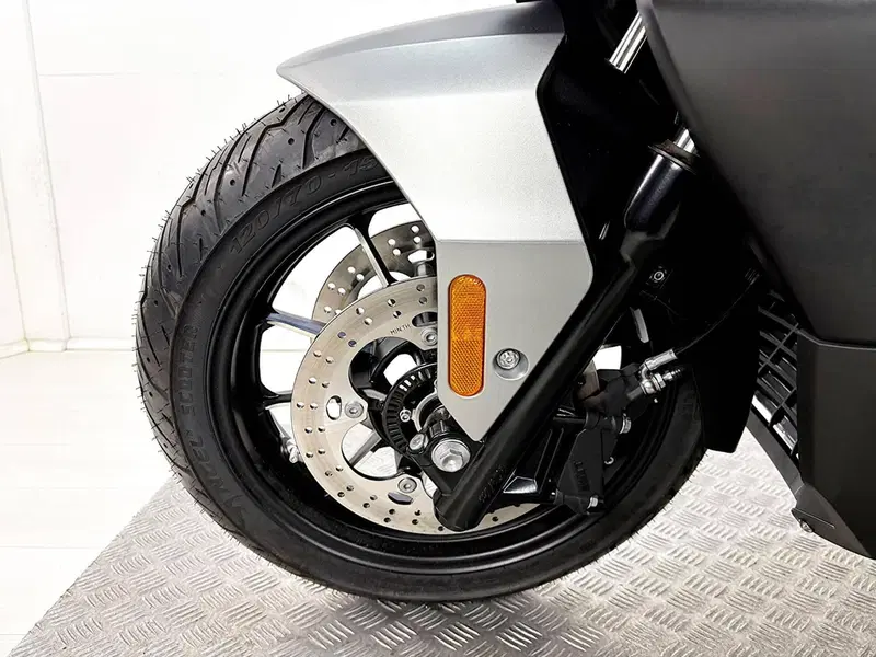 Voge Sfida SR4 MAX (2024 - 26) (19)