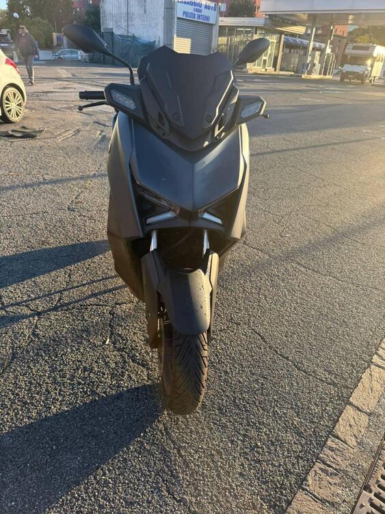 Yamaha X-Max 300 (2021 - 24) (4)