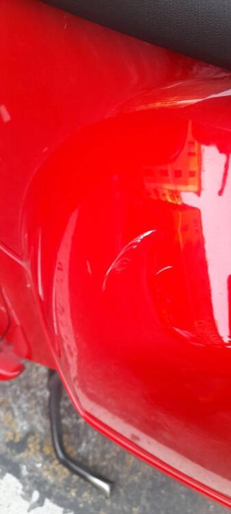 Vespa GTS 300 Hpe (2019) (2)