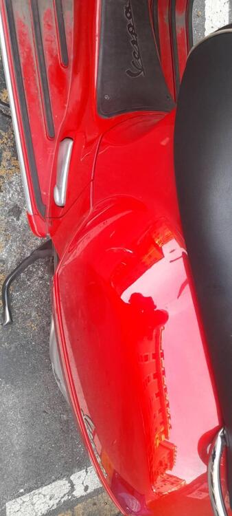 Vespa GTS 300 Hpe (2019) (3)