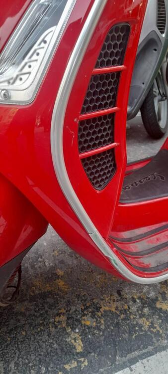 Vespa GTS 300 Hpe (2019) (5)