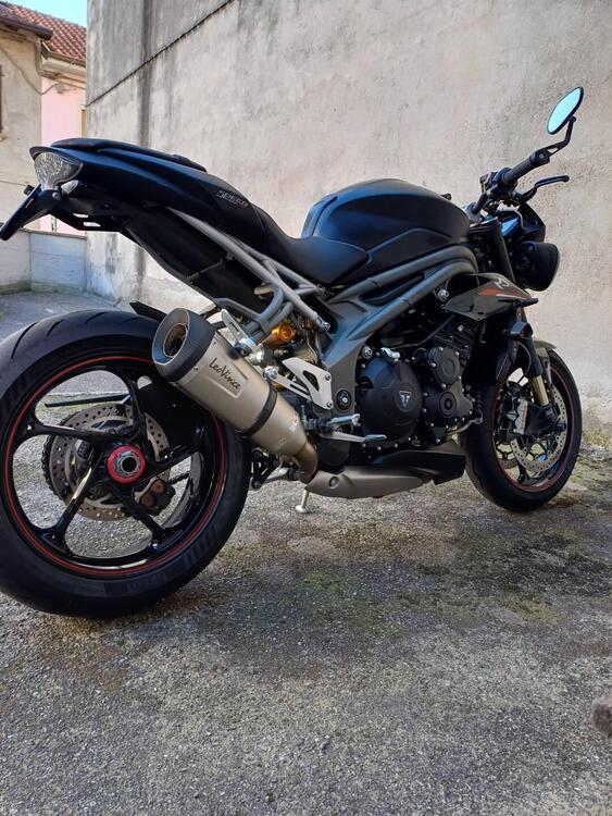 Triumph Speed Triple 1050 RS (2018 - 20) (4)
