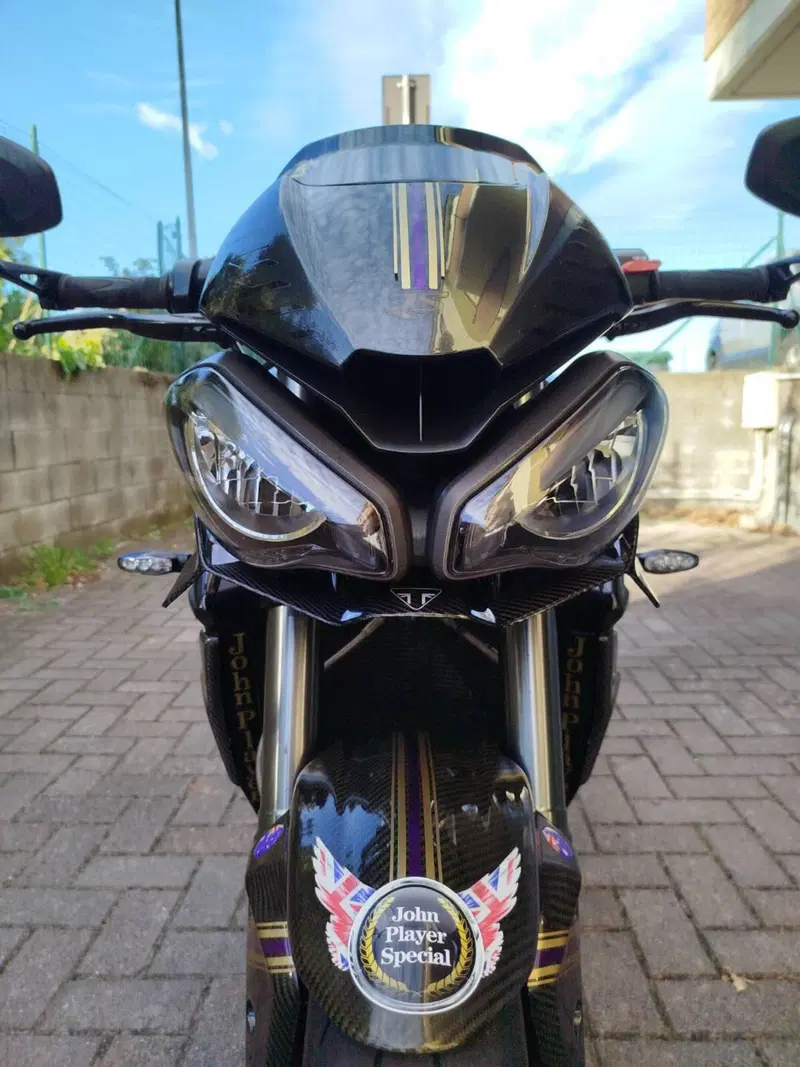 Triumph Street Triple RS (2020 - 22)