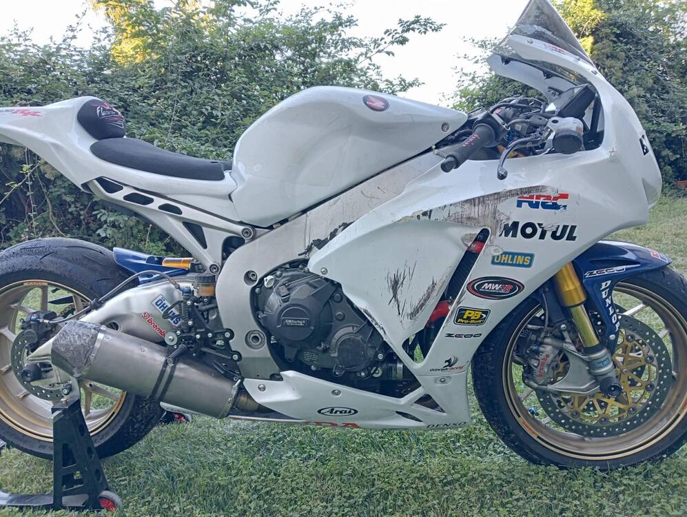 Honda CBR 1000 RR Fireblade SP (2014 - 16) (3)