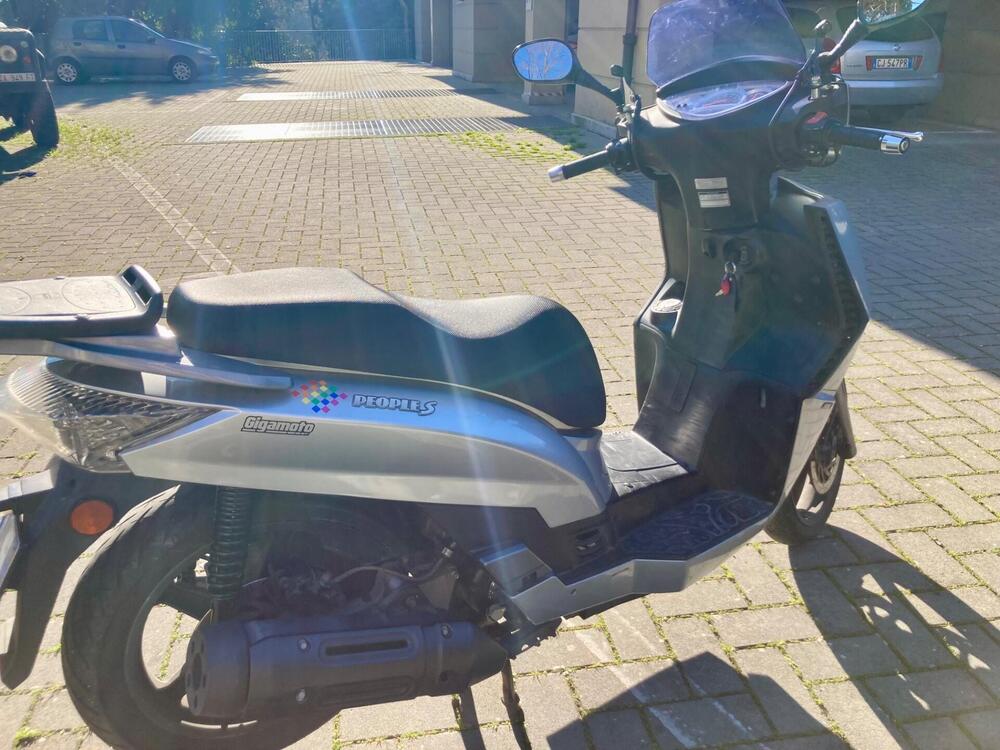 Kymco People 300i S (2008 - 12) (4)
