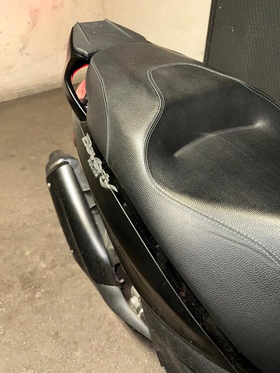 Piaggio Beverly 300 i.e. ABS-ASR (2016 - 20) (4)