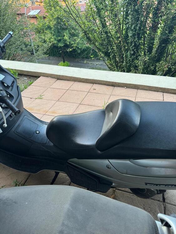 Suzuki Burgman AN 250 (2001 - 03) (3)