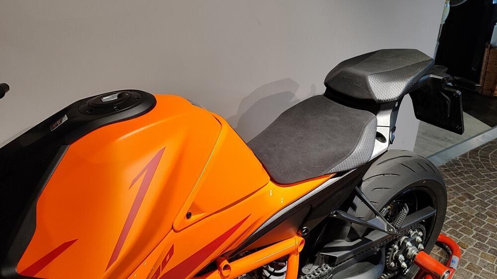 KTM 1390 Super Duke R EVO (2024 - 26) (4)