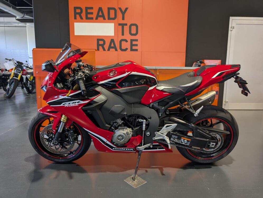 Honda CBR 1000 RR Fireblade (2017 - 19) (3)