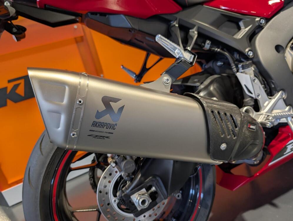 Honda CBR 1000 RR Fireblade (2017 - 19) (4)