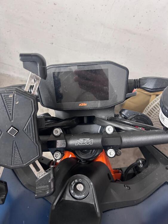 KTM 890 Duke R (2022 - 23) (2)