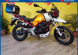 Moto Guzzi V85 TT Evocative Graphics (2021 - 23) usata