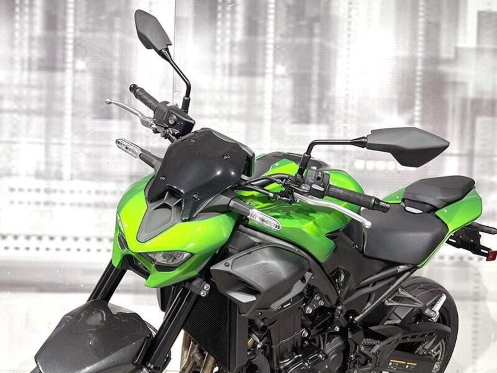 Kawasaki Z 900 (2025 - 26) (5)