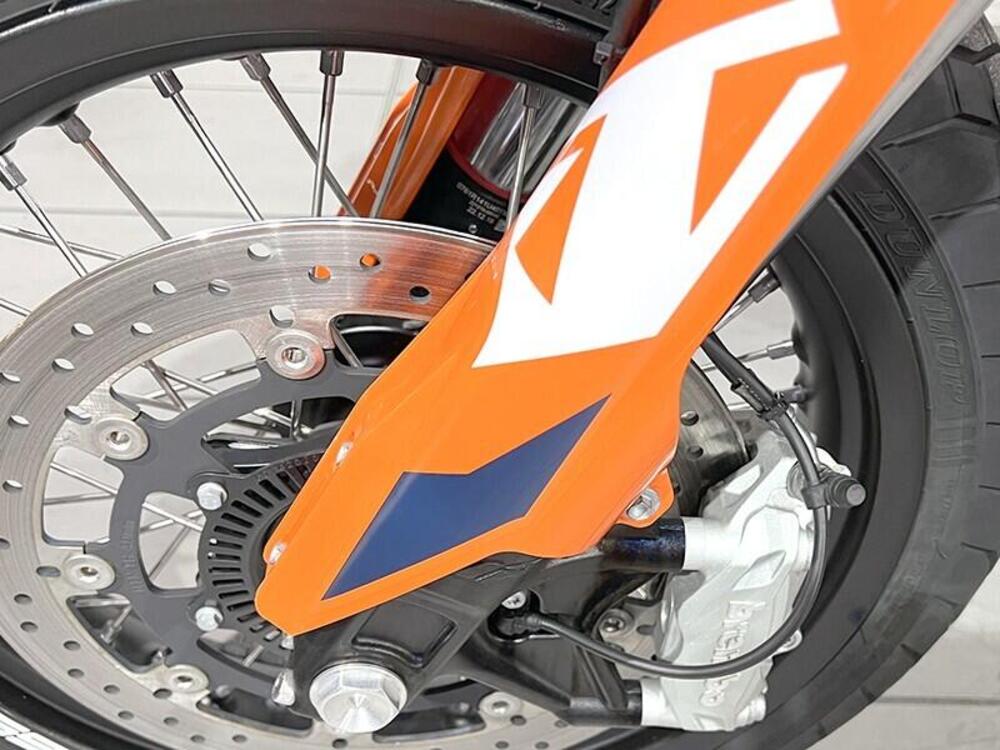KTM 690 SMC R (2023 - 25) (3)