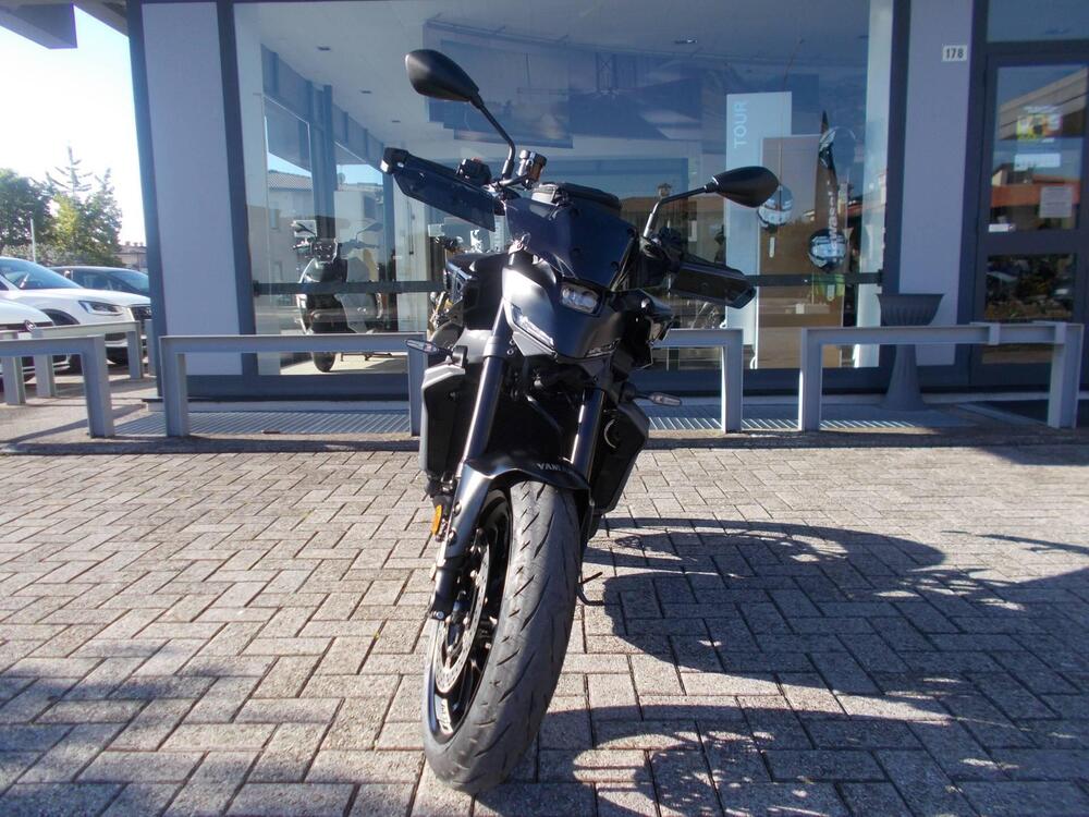 Yamaha MT-09 Y-AMT (2024 - 25) (3)