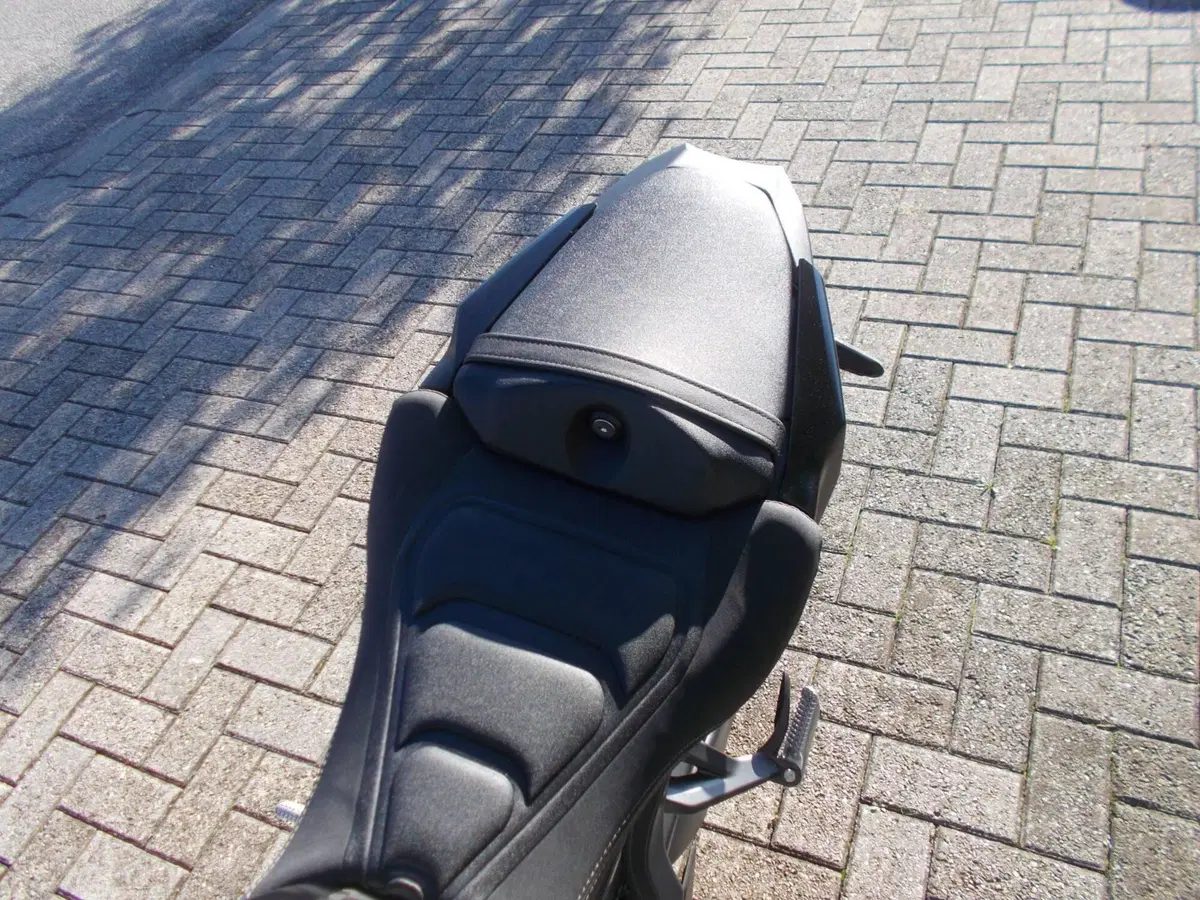 Yamaha MT-09 Y-AMT (2024 - 26) (4)