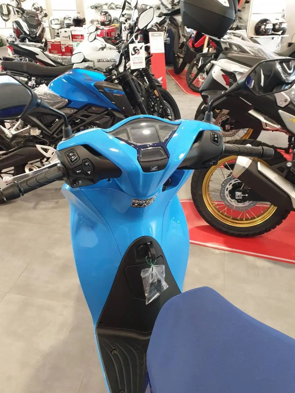 Honda SH 125i (2024 - 25) (6)