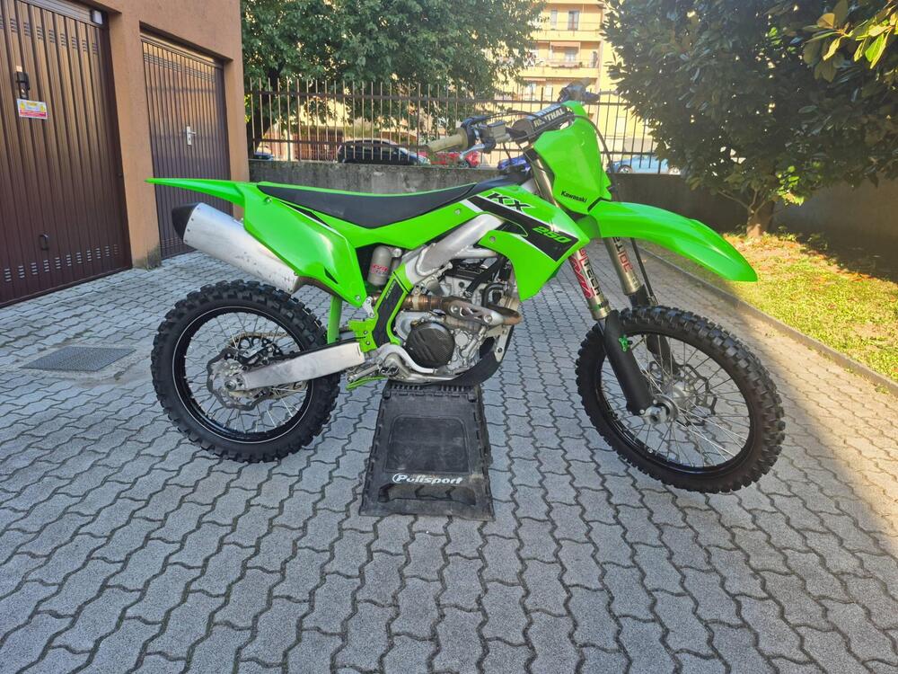 Kawasaki KX 250 F (2023) (2)
