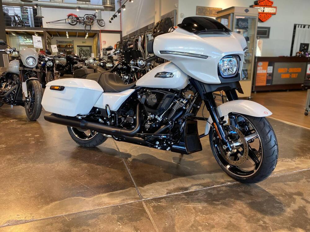 Harley-Davidson Street Glide (2024 - 25) (2)