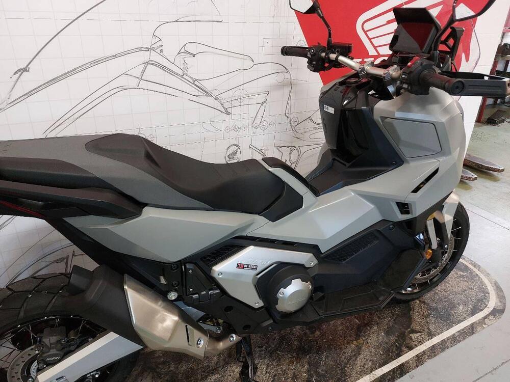 Honda X-ADV 750 (2025) (4)