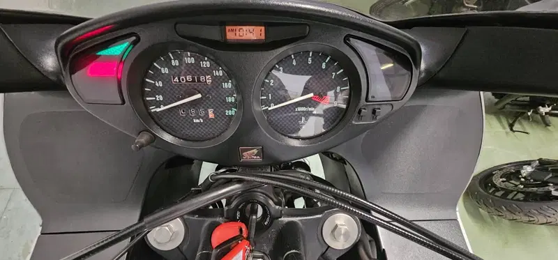 Honda Deauville 650 (2002 - 05) (5)