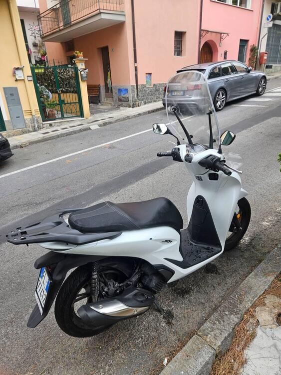 Honda SH 125i (2024 - 25) (4)