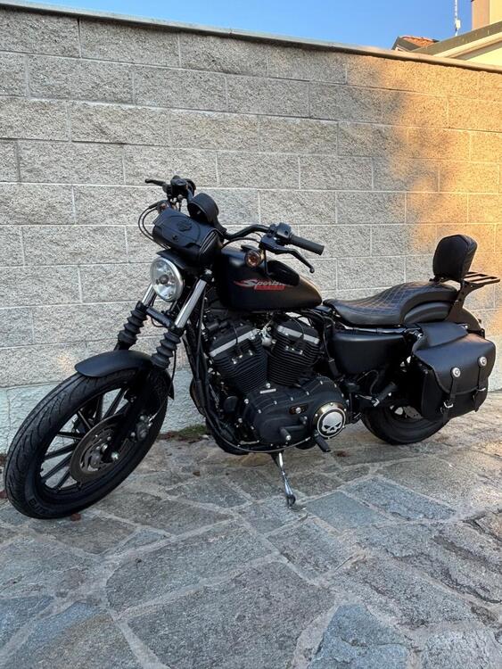 Harley-Davidson 883 Iron (2009 - 11) - XL 883N