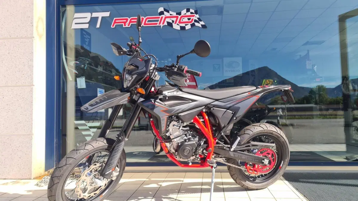 Betamotor RR 125 4T Motard R (2025 - 26) (2)