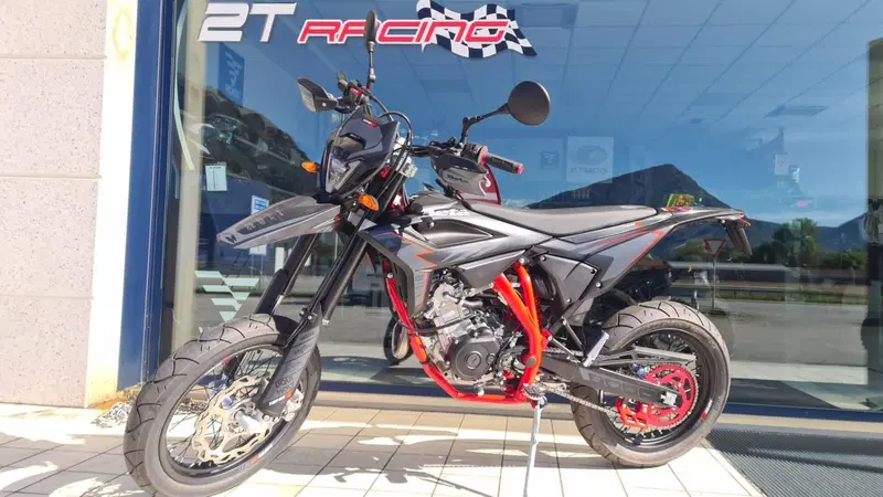 Betamotor RR 125 4T Motard R (2025 - 26) (3)