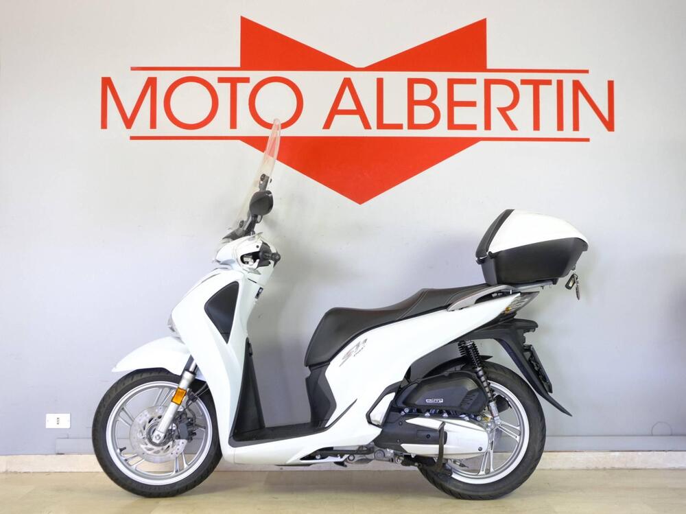 Honda SH 150 i (2017 - 19) (2)