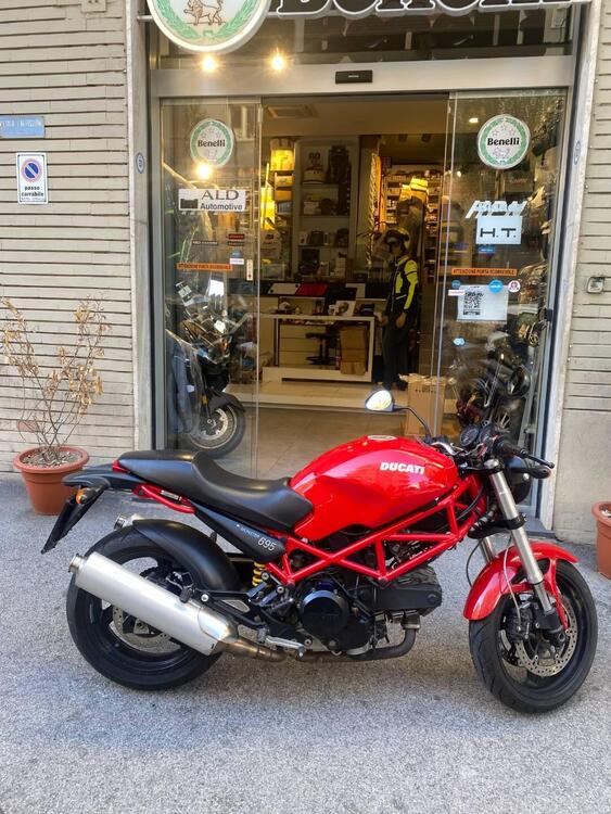 Ducati Monster 695 (2006 - 08) (3)