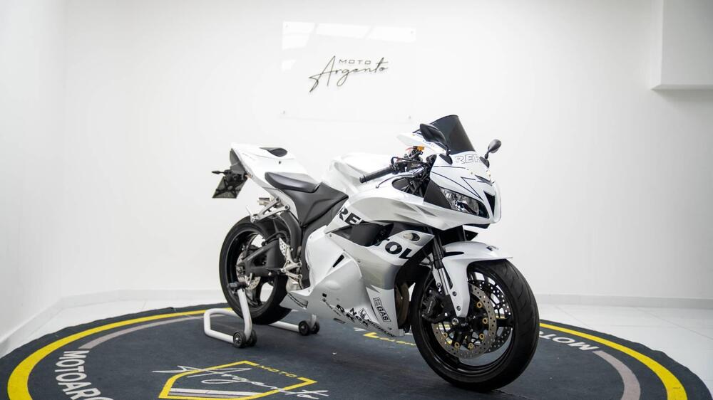 Honda CBR 600 RR (2009 - 12) (5)