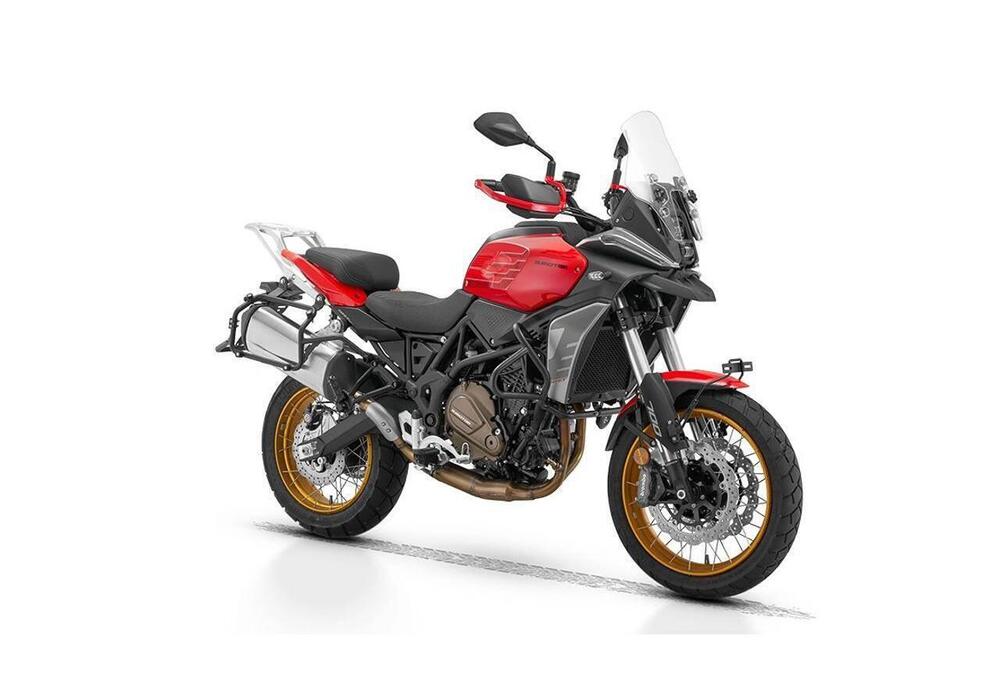 QJ Motor SRT 700 SX (2025)