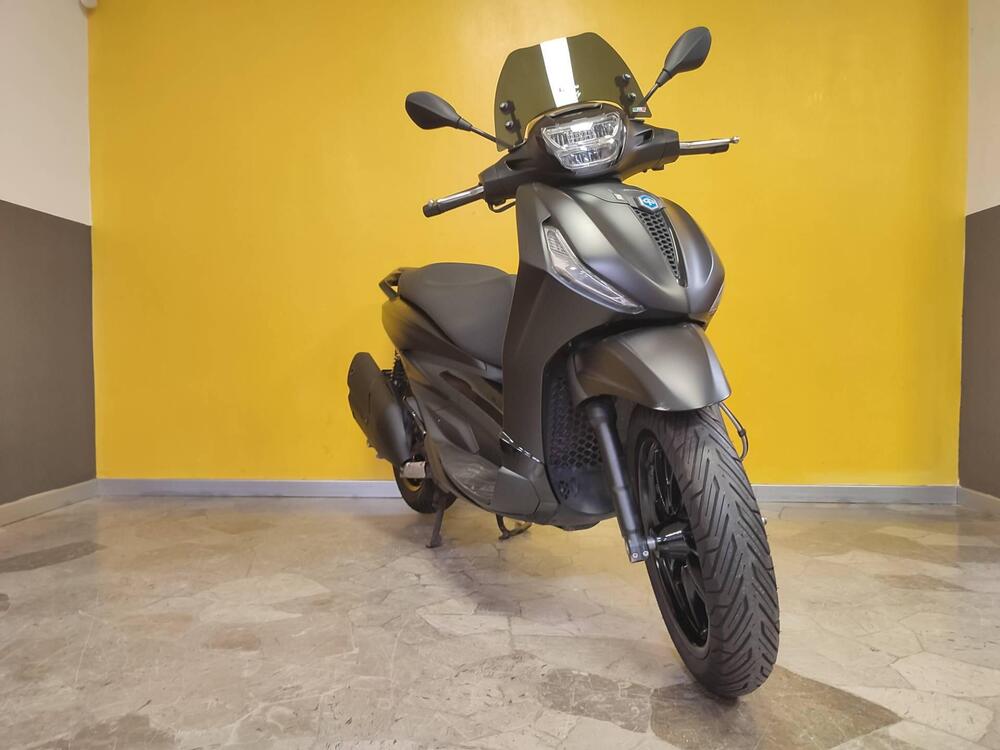 Piaggio Beverly 400 S ABS-ASR (2021 - 24) (2)