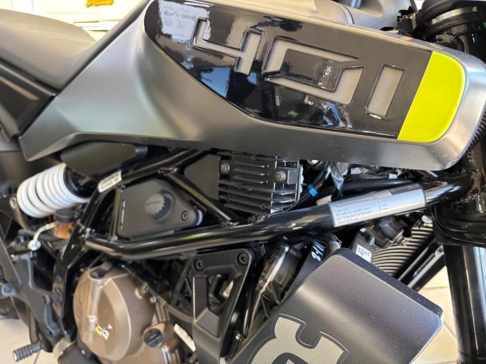 Husqvarna Svartpilen 401 (2024 - 25) (4)