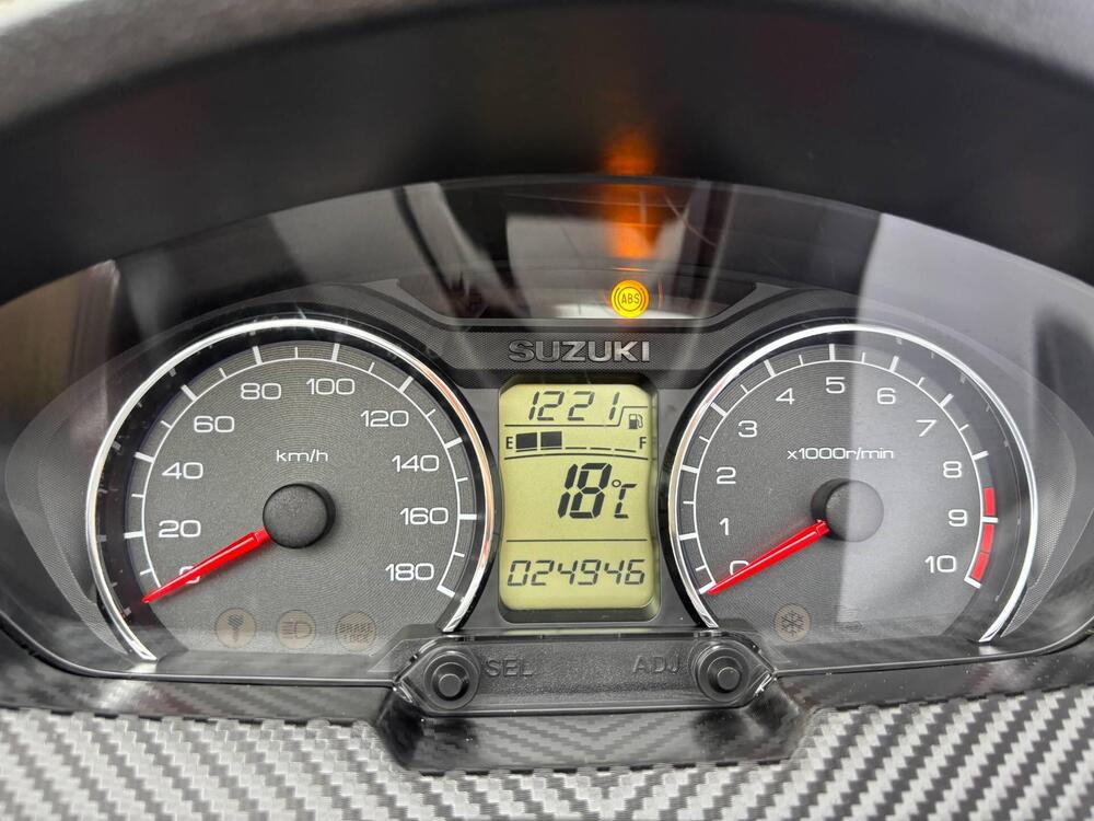 Suzuki Burgman AN 400 (2017 - 20) (3)