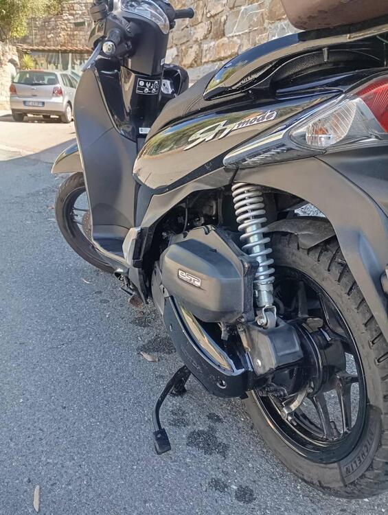 Honda SH 125 Mode (2013 -16) (2)