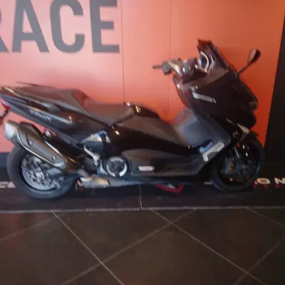 Yamaha T-Max 530 DX (2017 - 19) usata