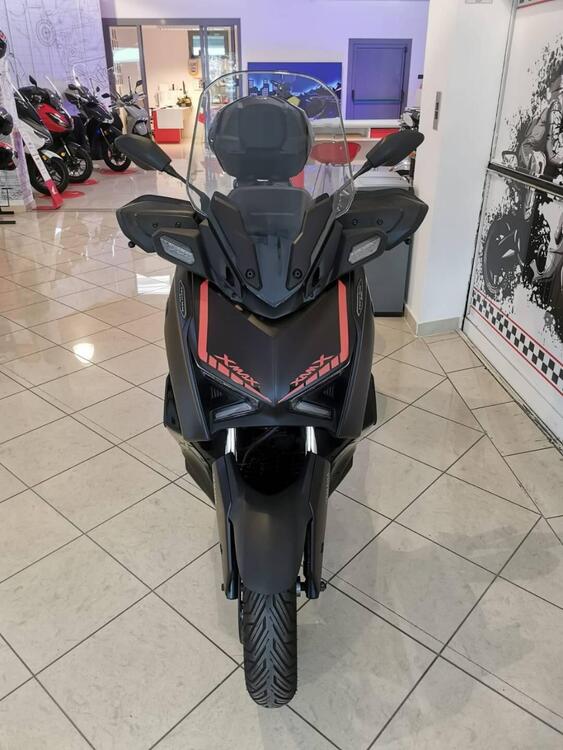 Yamaha X-Max 300 Tech Max (2021 - 24) (4)