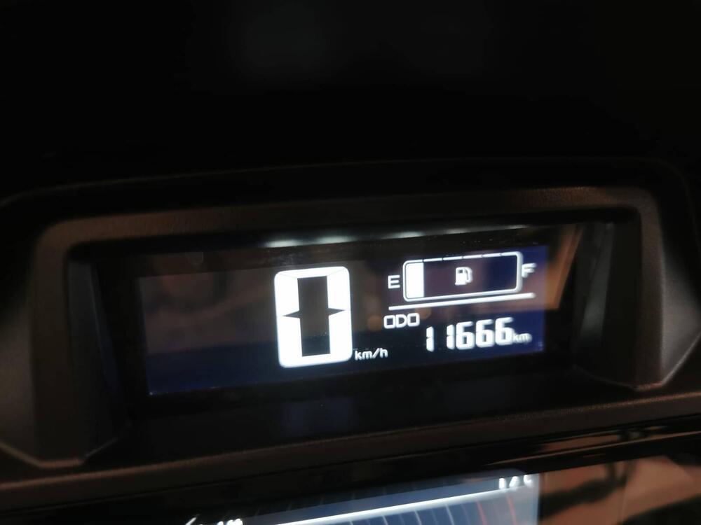 Yamaha X-Max 300 Tech Max (2021 - 24) (3)