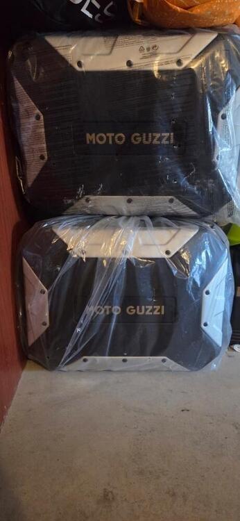 Moto Guzzi V85 TT Travel (2020) (5)